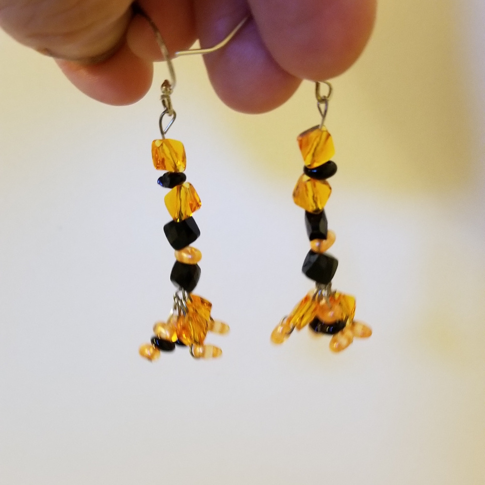 NWT HANDMADE Orange Black Swarovski Earrings